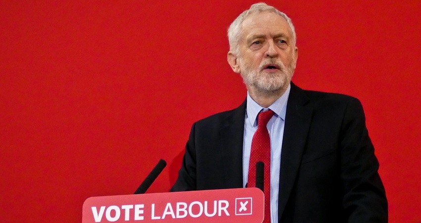 Jeremy Corbyn respalda un el voto para un nuevo referendum