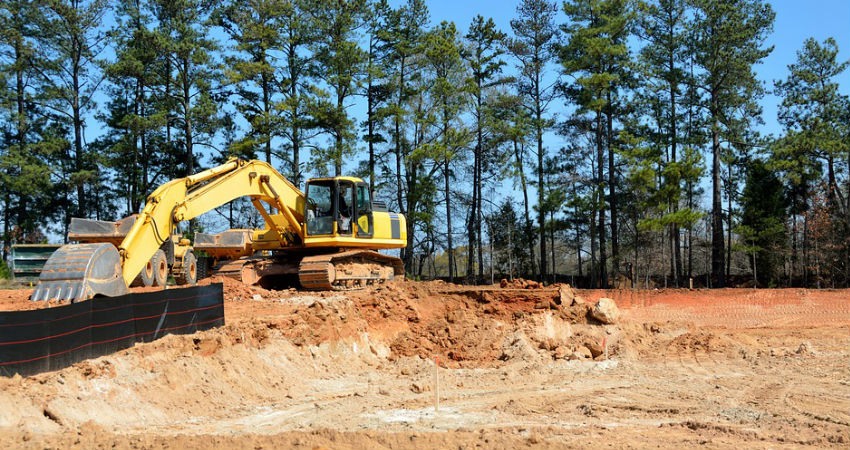 Construccion circuito pump track de Azuqueca