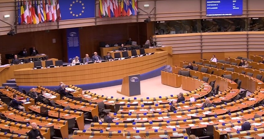 El Parlamento Europeo reconoce a Guiado como presidente de Venezuela
