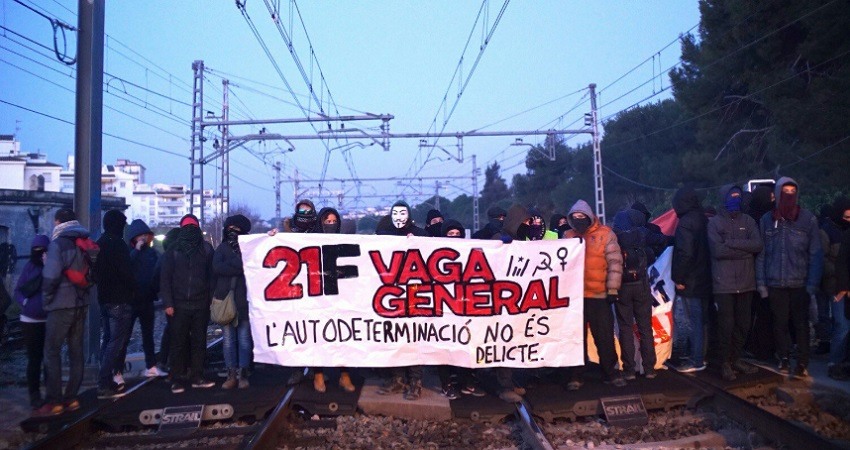 Los CDR tratan de Cortar las principales carreteras catalanas en la huelga general