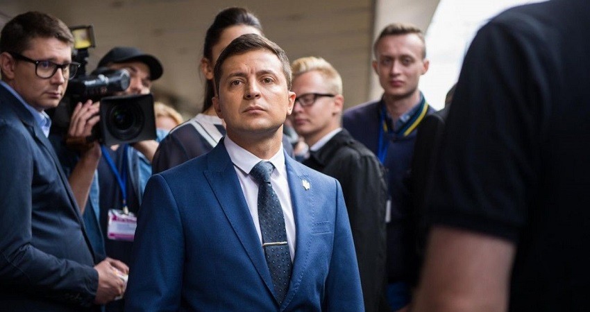 El comico Zelensky toma la iniciativa en las elecciones Ucranianas