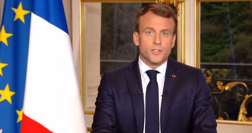 Macron promete reconstruir la catedral de Notre Dame en cinco años