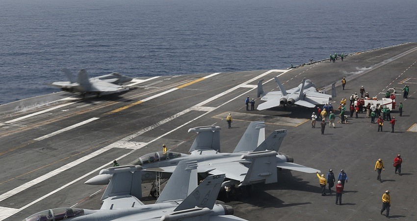 EEUU despliega portaaviones y bombarderos en Oriente Medio