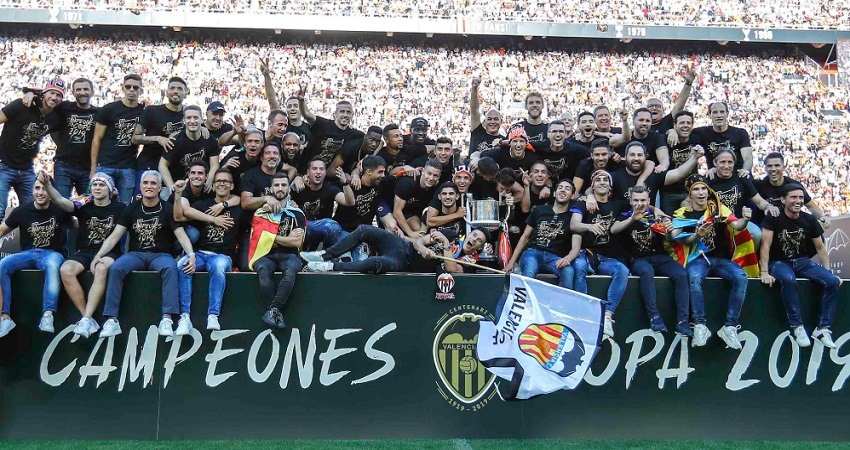 El Valencia gana la Copa del Rey y hunde al Barça