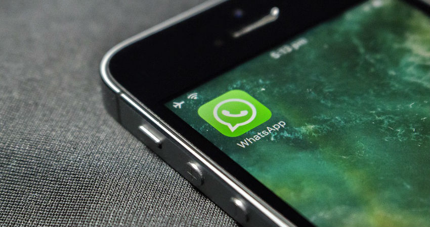 El timo de las aplicaciones para espiar mensajes de Whatsapp