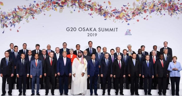 La cumbre del G20 discurre  con Donald Trump adoptando un tono más suave
