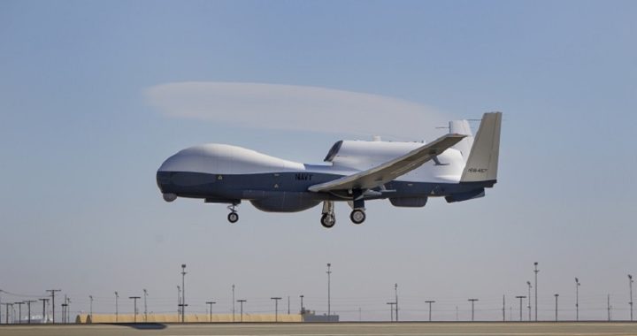 Irán afirma haber derribado un «avión espía estadounidense» en su territorio