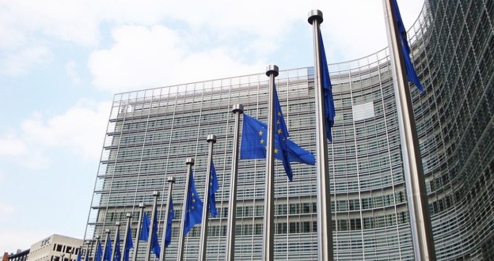 Bruselas reabre el debate sobre el salario mínimo europeo