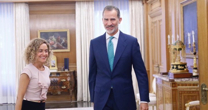 El Rey ha comunicado a la presidenta del Congreso su decisión de celebrar nuevas consultas los días 16 y 17 de septiembre