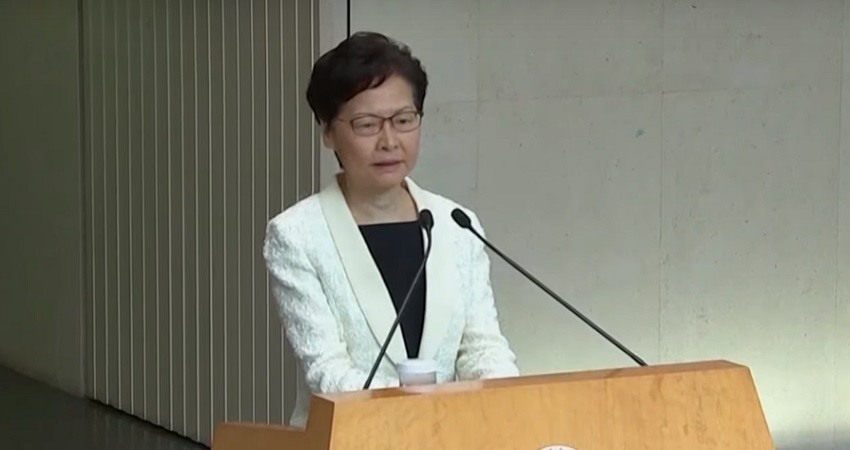 La jefa del Ejecutivo de Hong Kong, Carrie Lam, se dirige a la prensa