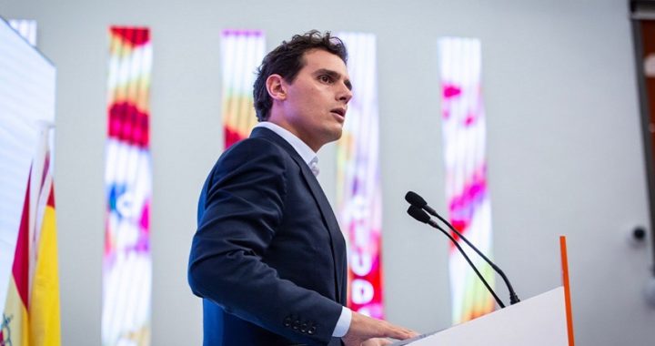 Rivera: ‘Proponemos una solución de Estado a cambio de tres compromisos para que el fracaso de Sánchez no arrastre a España’