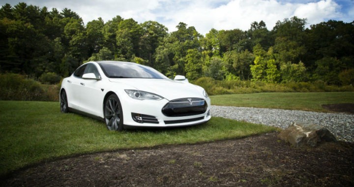 Cargar el coche eléctrico, ¿misión imposible?