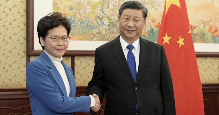 Crisis en Hong Kong: Xi Jinping muestra su «apoyo inquebrantable» al directora ejecutiva