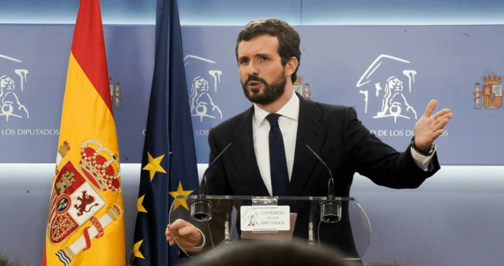 Casado: «Sánchez solo quiere al PP como coartada en su investidura»