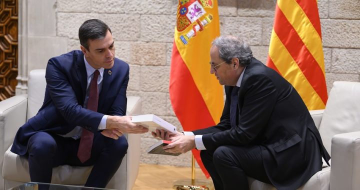 Sánchez reivindica «el diálogo para el reencuentro» tras reunirse con el president de la Generalitat