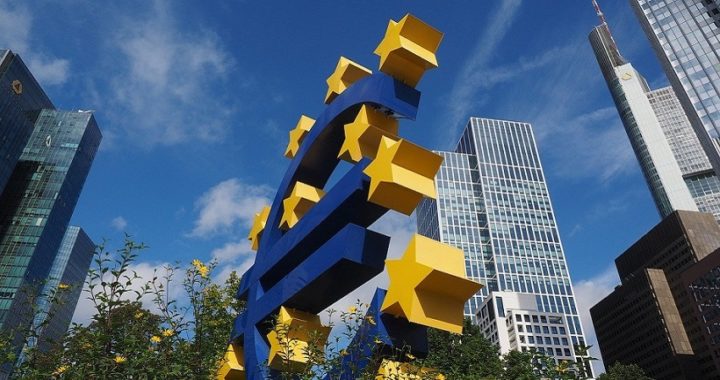 El BCE anuncia un nuevo programa de compras de deuda de 750.000 millones