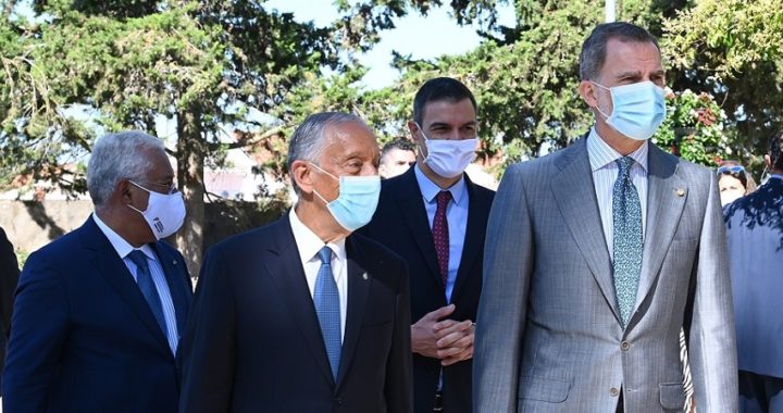 El Rey y el presidente de Portugal reabren la frontera después de tres meses de cierre por el coronavirus