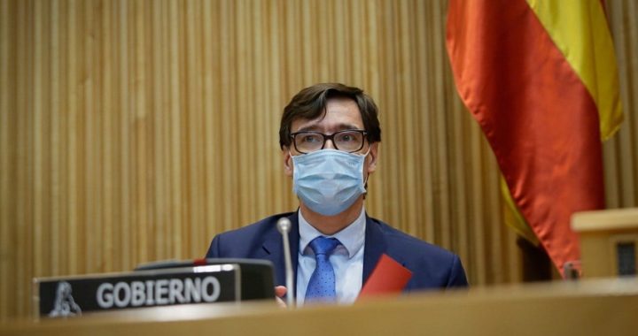 Illa: «Debemos aprender a relacionarnos de una manera distinta, controlando nuestro círculo de contactos y con grupos estables»