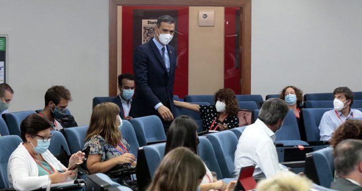 Sánchez asegura que «la responsabilidad de cada uno y la unidad de todos» permitirán atajar la emergencia sanitaria, social y económica provocada por el COVID-19