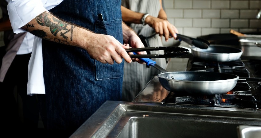 elegir materiales de cocina establecimientos hostelería