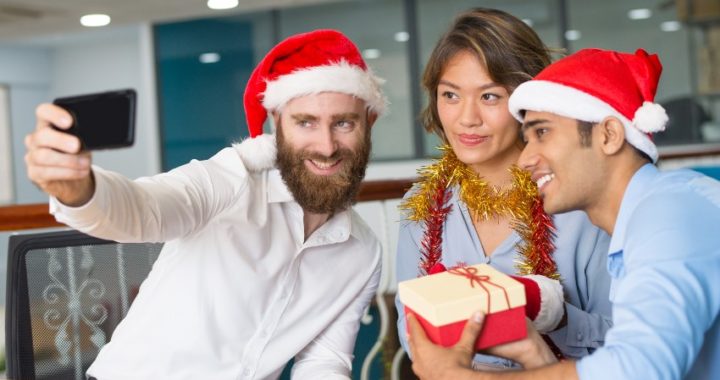 Descubre los regalos esenciales de Navidad para tus empleados