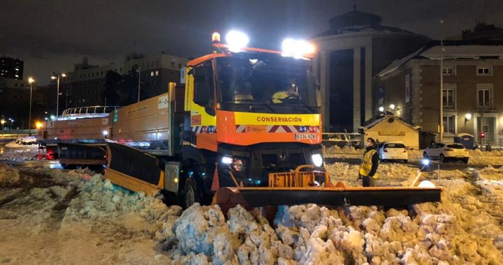 La ola de frío paraliza media España con todos los dispositivos de vialidad invernal en alerta