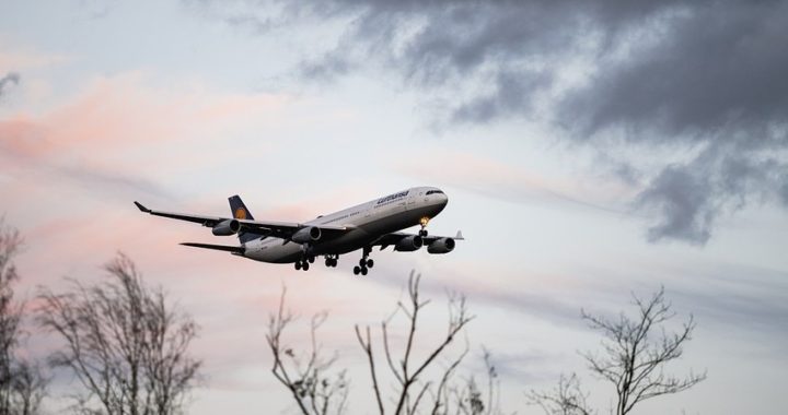 Gobierno, patronal y sindicatos aprueban un Plan de Choque para el sector aeronáutico nacional