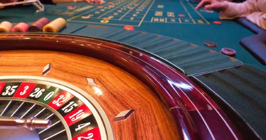 Diferencias casinos tradicionales y casinos online