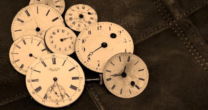 Hora espejo 18:18, descubre su significado