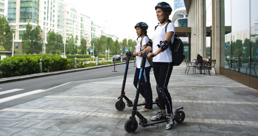 Google regala patinetes eléctricos