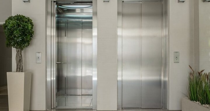 Las fincas que tienen ascensor necesitan un buen servicio técnico de mantenimiento