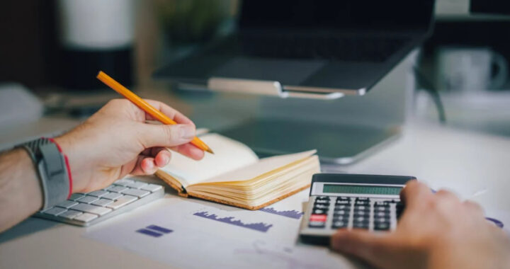 ¿Deberías pedir dinero prestado a familia y amigos? 