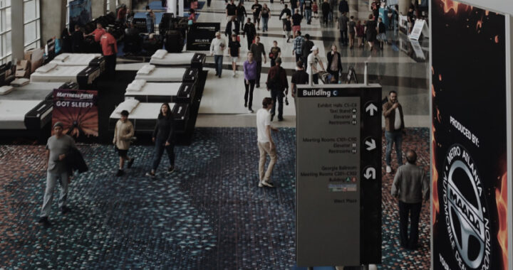 Roll-Up: la herramienta de publicidad clave para ferias y eventos