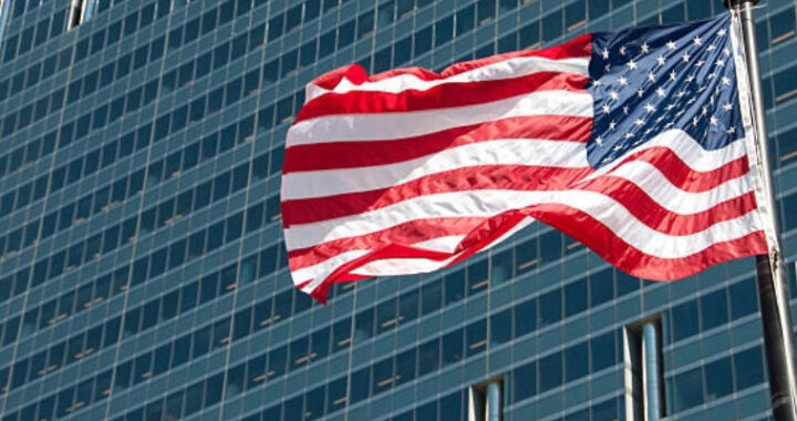 Emprendedores hispanohablantes aceleran la creación de negocios en Estados Unidos mediante estructuras como las LLC