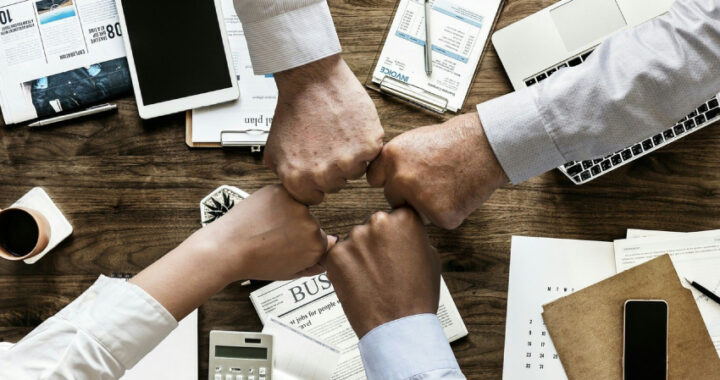 Encontrar al líder adecuado requiere mucho más que publicar una oferta de empleo